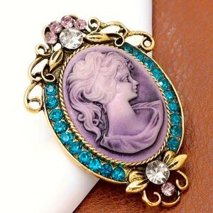 Cameo of Women's Face Portrait Purple Brooch with Blue Rhinestones, Lapel Pin